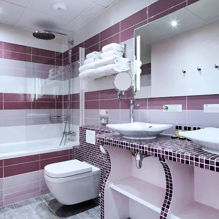 מלון Du Plat D'etain