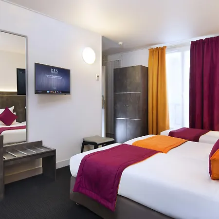 Du Plat D'etain מלון