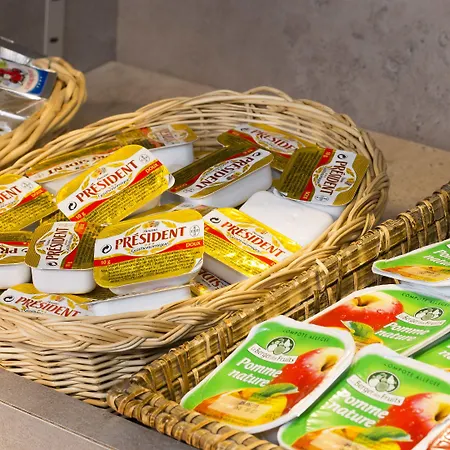 מלון Du Plat D'etain