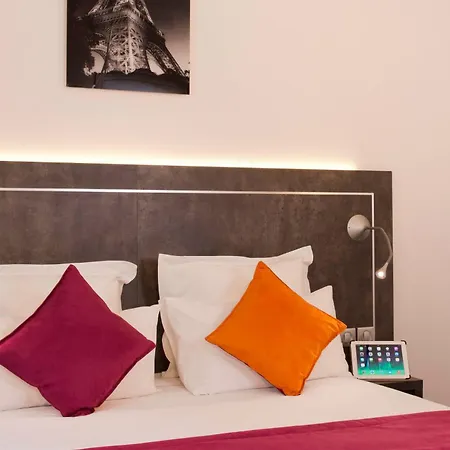 Du Plat D'etain 3* Parigi
