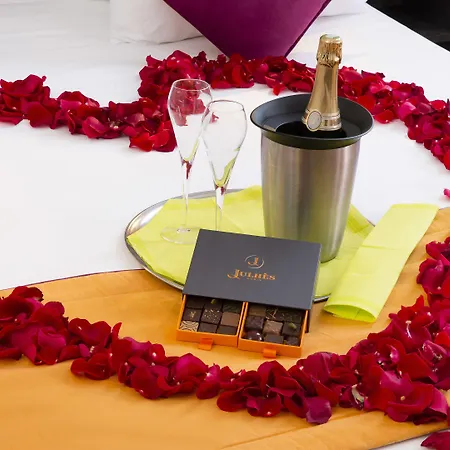 Hotel Du Plat D'etain Parijs