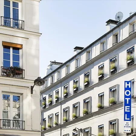 Du Plat D'etain Hotel 3*