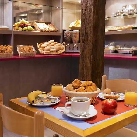 Hotel Du Plat D'etain Parigi