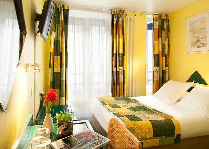 Hotel Du Plat D'etain 3*