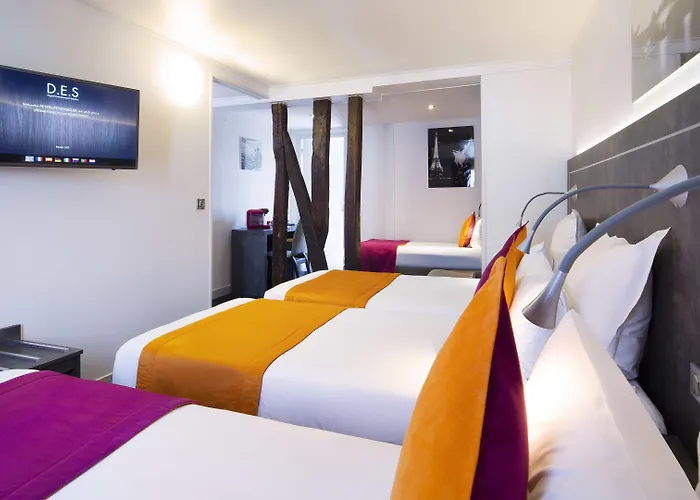 Du Plat D'etain Hotel Paříž