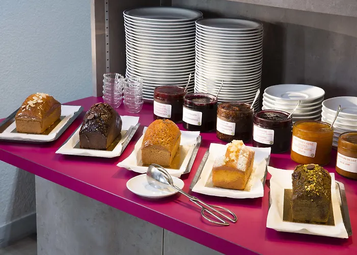 Hotel Du Plat D'etain 3*