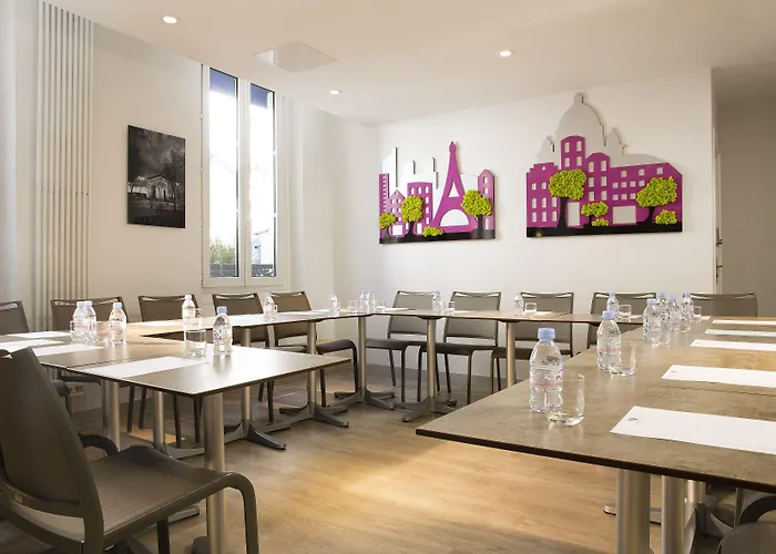 Du Plat D'etain Hotel 3*