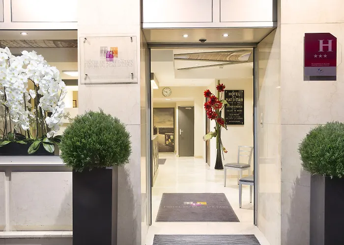 Du Plat D'etain Hotel Paříž