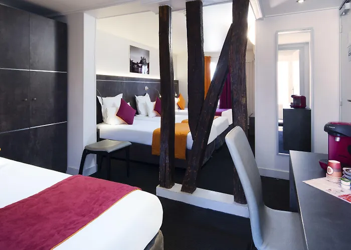 Du Plat D'etain Hotel