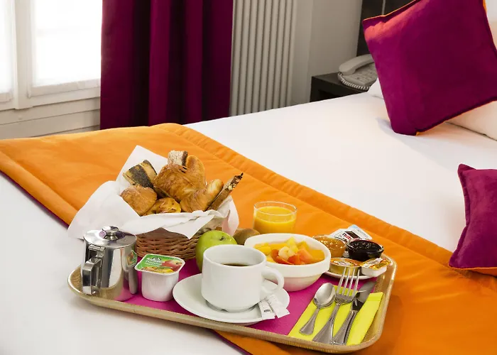 Du Plat D'etain Hotel Paryż