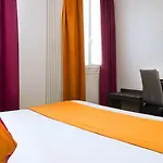 Du Plat D'etain Hotel