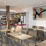 Du Plat D'etain Hotel